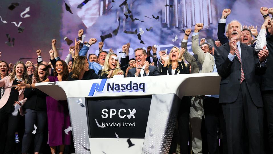 US-ECONOMY-MARKETS-SPACEX-IPO