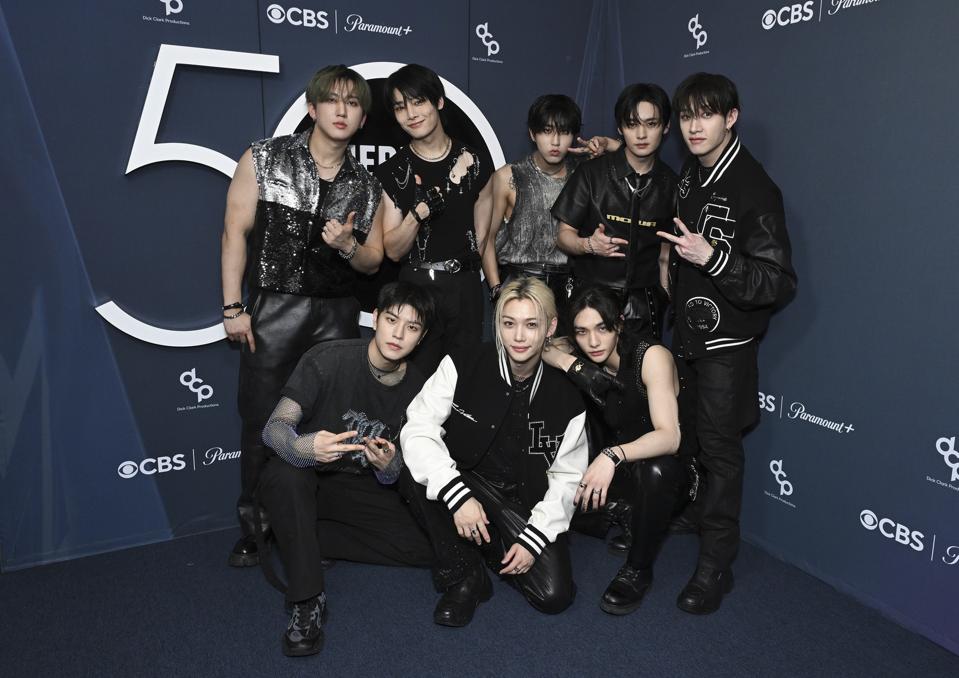 K-Pop Supergroup Seventeen To Headline KCON New York Festival