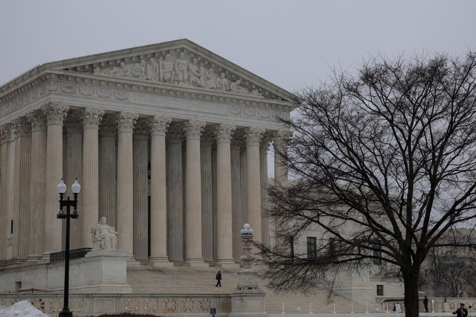 Here's How Supreme Court Justices Made Money Last Year