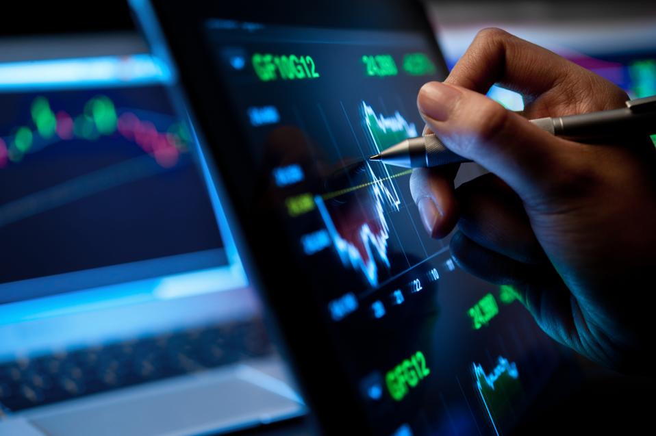 5 Deeply Discounted CEFs Paying Up To 10.2%