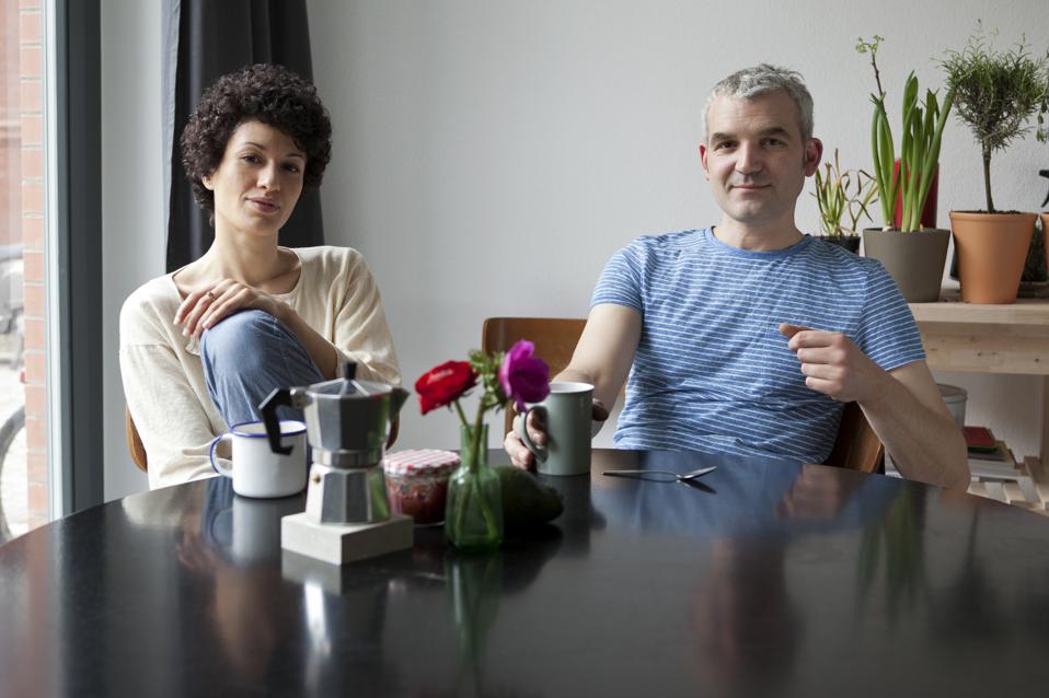 3 Quiet Signs Your Partner Chooses You Every Day, By A Psychologist
