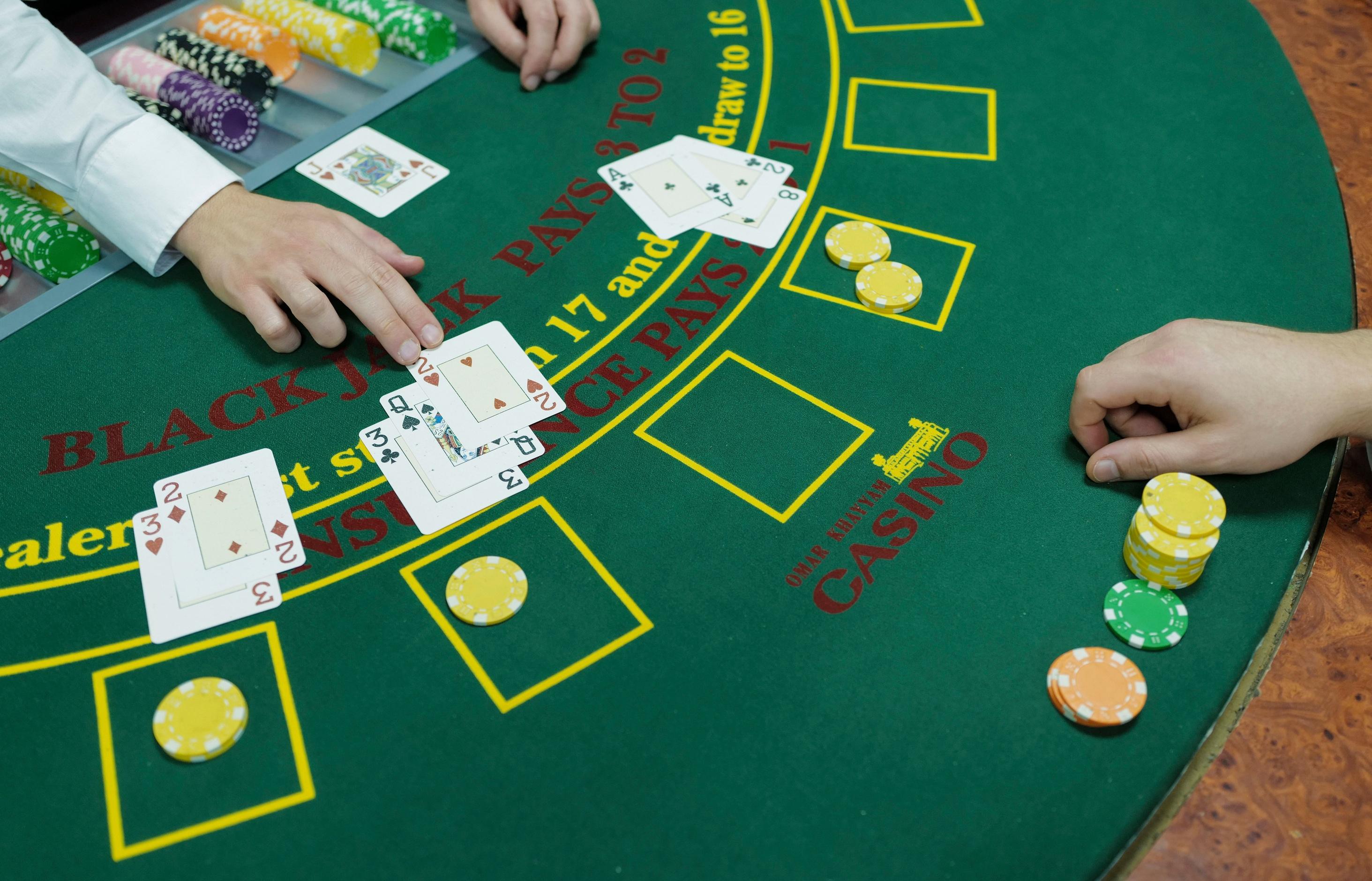 FanDuel Founder Shuts Crypto Casino To Go All In On AI Dealers
