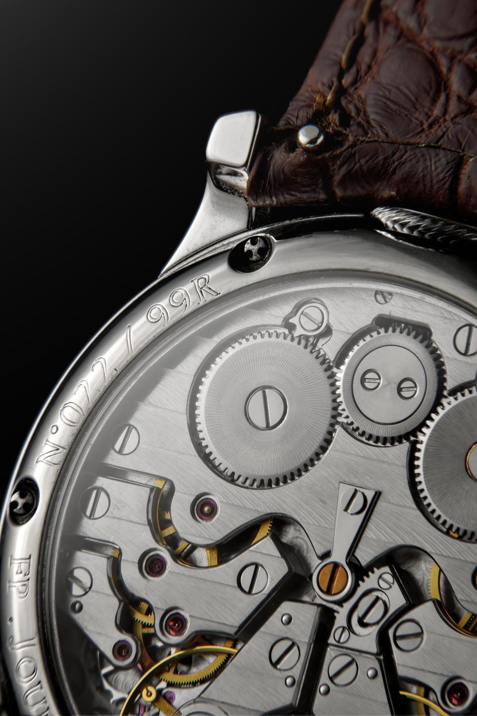 The engraving on the caseback of the F.P. Journe Chronomètre à Résonance 022/99R 