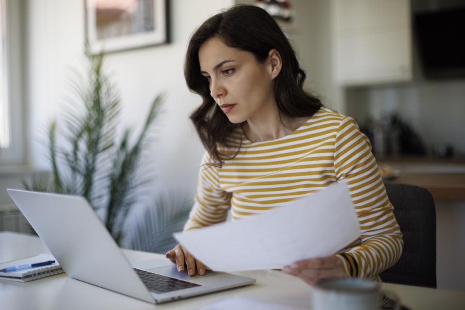 5 Common Job Ad Buzzwords Linked To Lower Pay