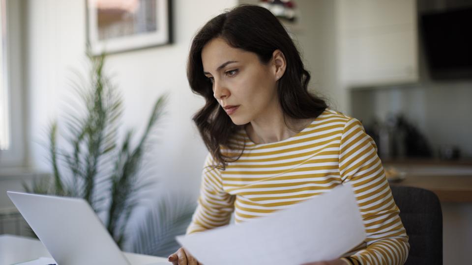 5 Common Job Ad Buzzwords Linked To Lower Pay