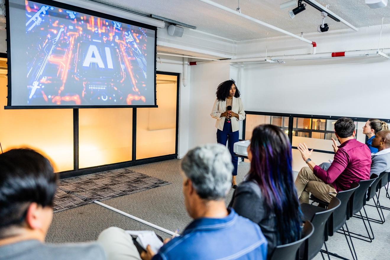 Go All AI, Y Combinator Head Urges