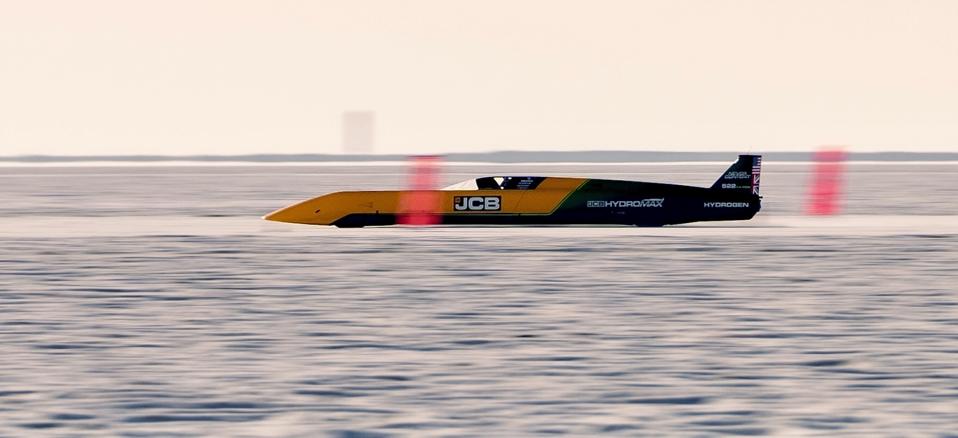 Andy Green, Motorsport’s Usain Bolt, Sets Yet Another Speed Record