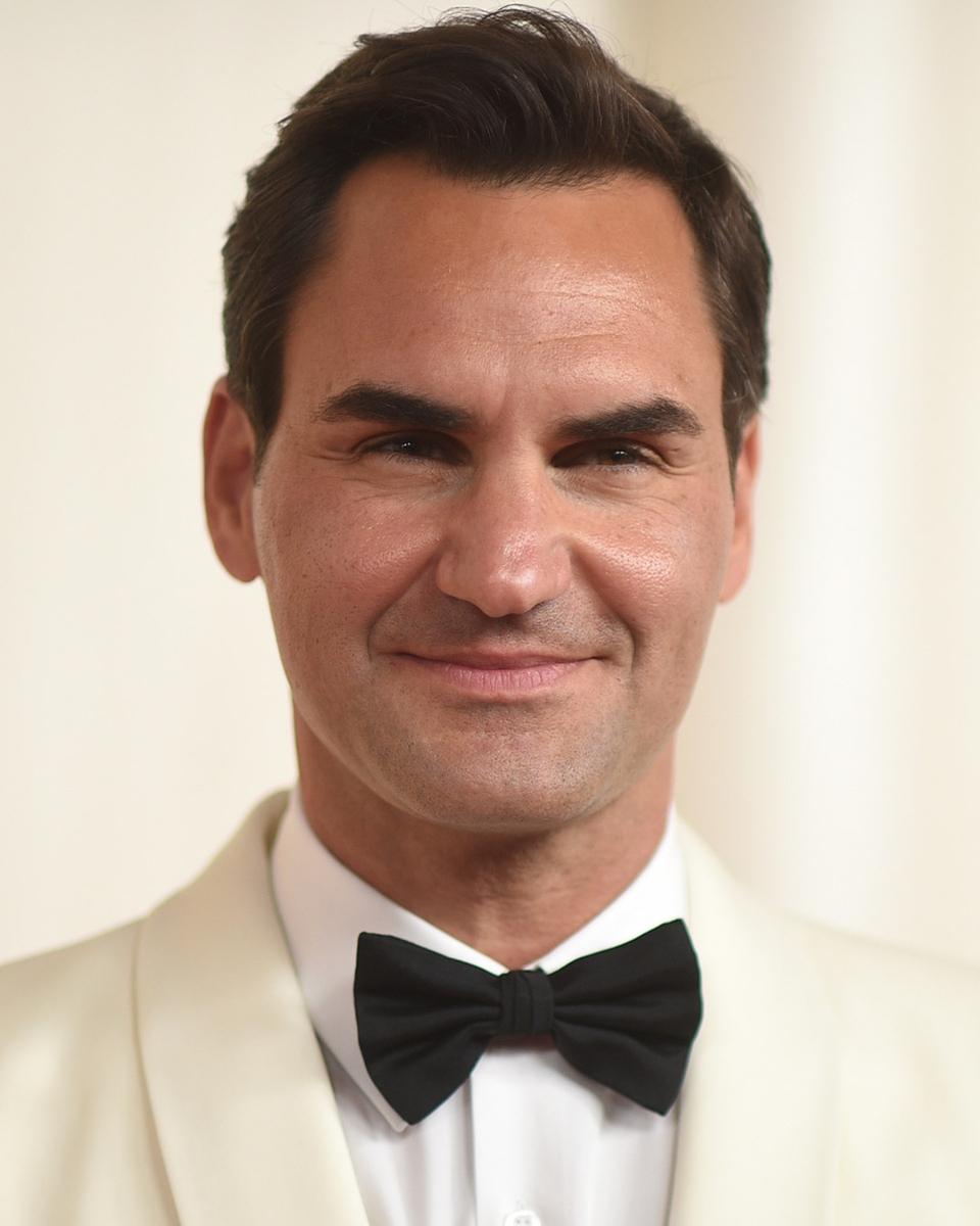 4x5-Roger-Federer-by-Richard-Shotwell-Invision-AP