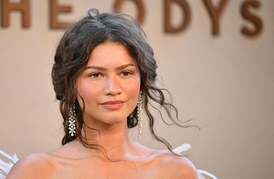 How To Sculpt Your Face With Blush, According To Celebrity Makeup Artists