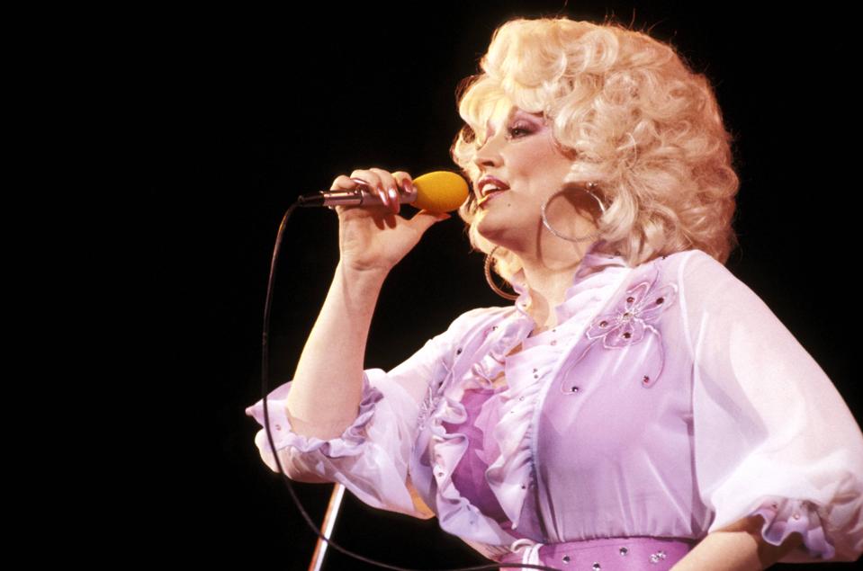 Dolly Parton Sings