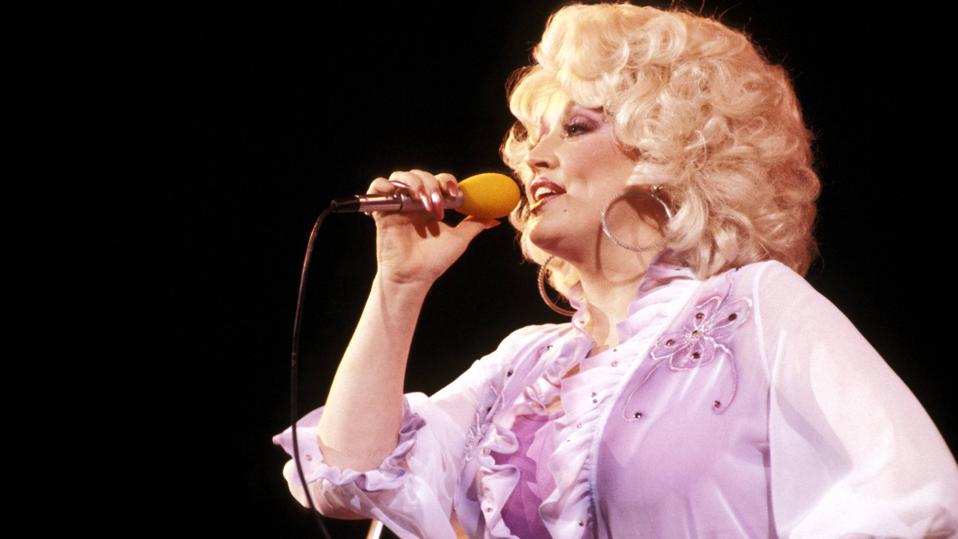 Dolly Parton Sings