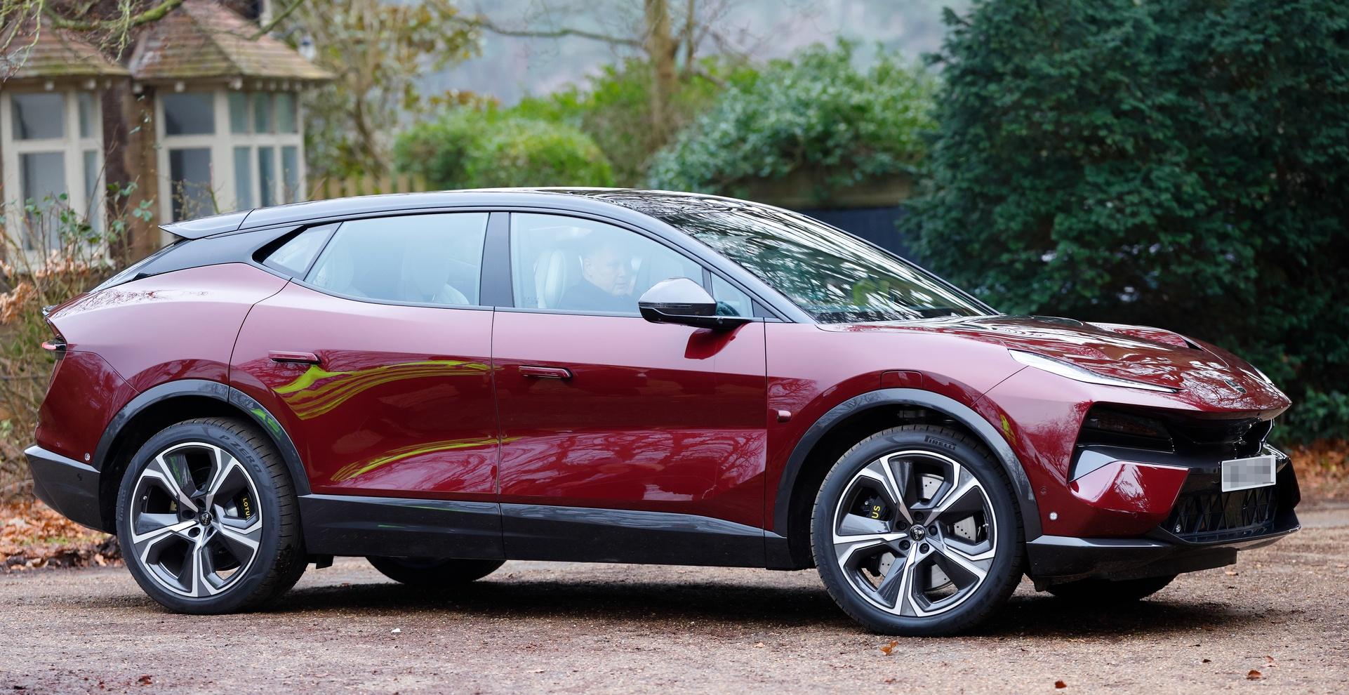 China EV Maker Lotus Posts Smaller Loss; Stock Climbs 5%