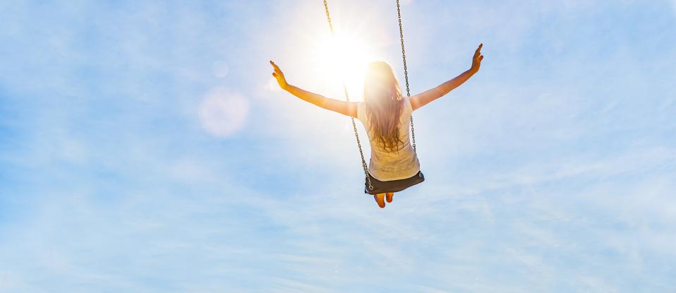 The No. 1 Mindset All Genuinely Happy People Share, By A Psychologist