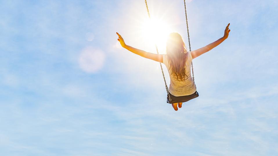 The No. 1 Mindset All Genuinely Happy People Share, By A Psychologist