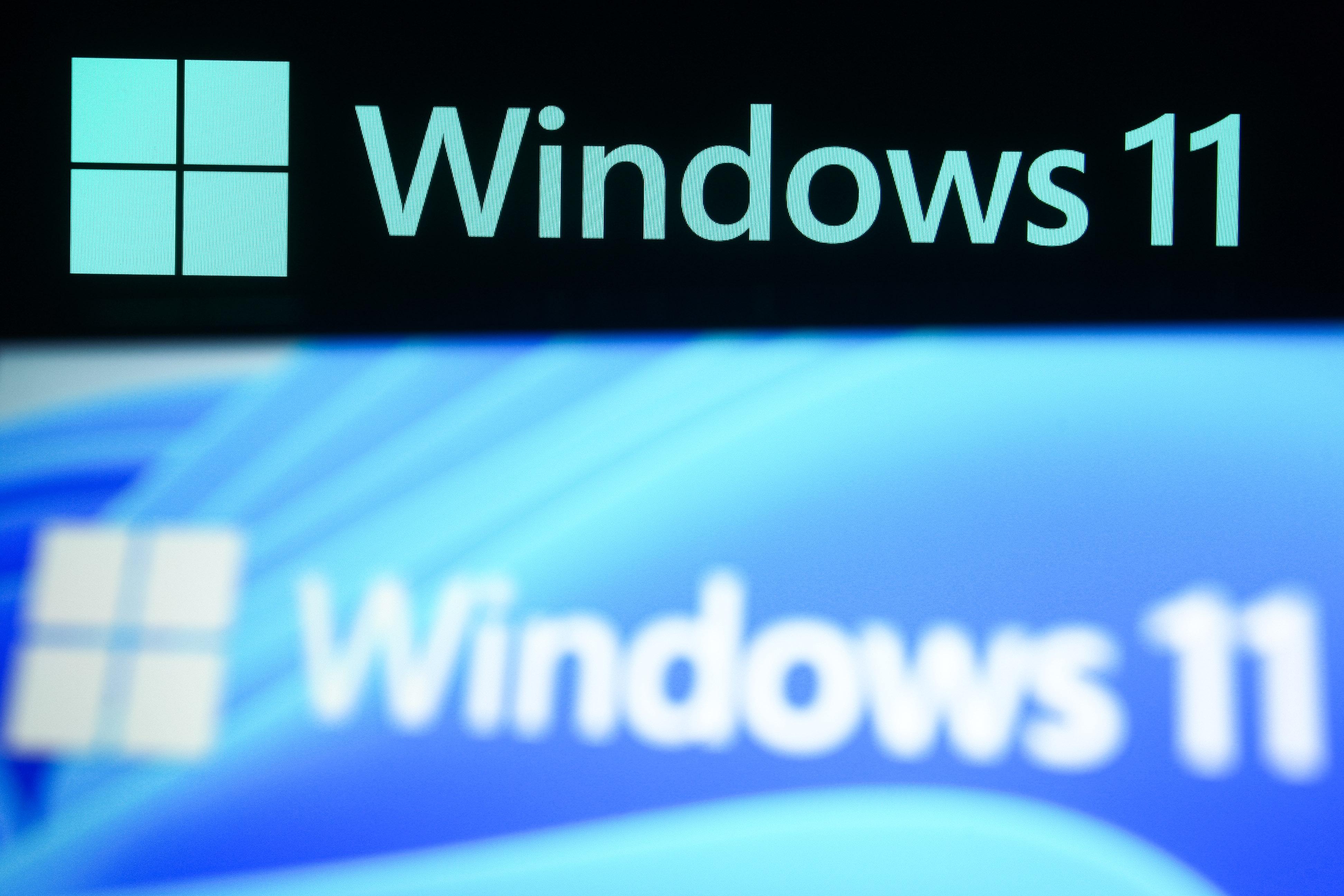 Botched Windows 11 Update Turns Desktop Black