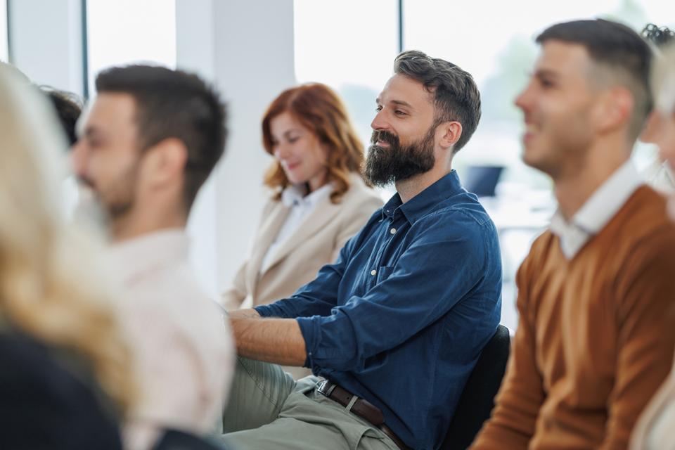 2 Habits Most ‘Effortlessly’ Intelligent People Have, By A Psychologist