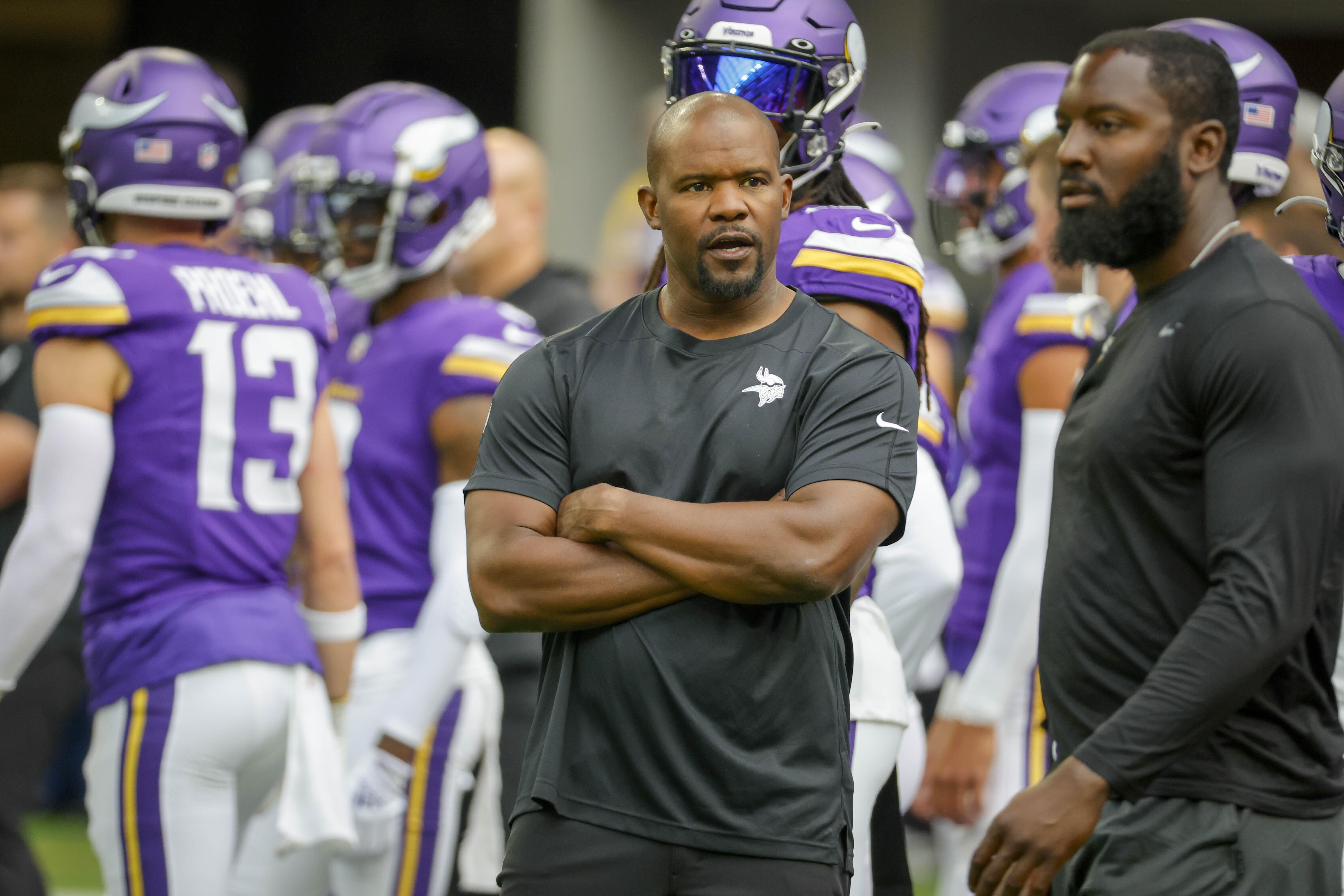 Packers’ Offensive Line Faces Huge Challenge Vs. Flores, Vikings