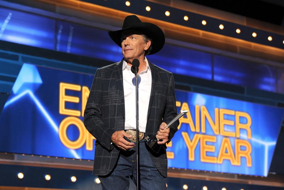 George Strait Hits A Chart Milestone Few Country Acts Will Reach