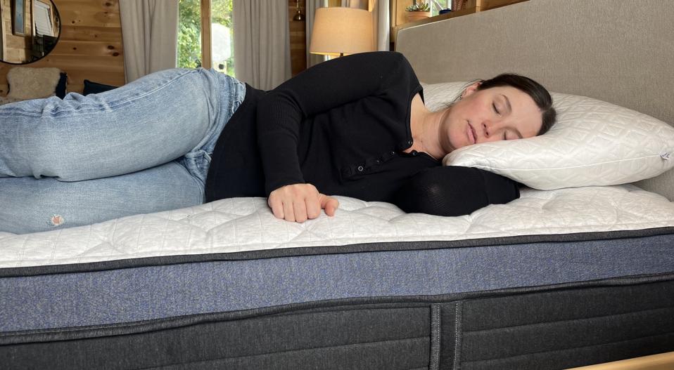 60 Nights With The Helix Midnight Luxe