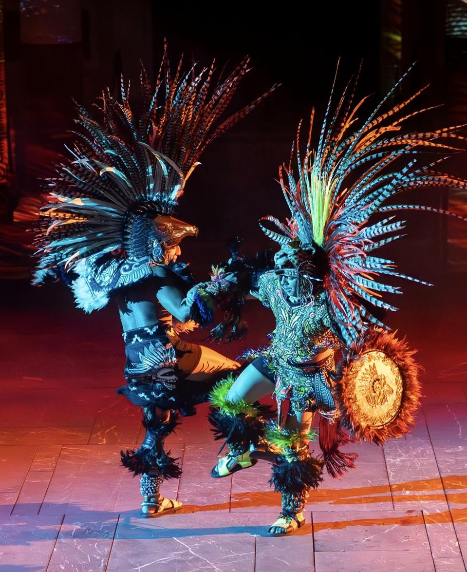 A 2,500-Year-Old Greek Tragedy Finds New Life In The Aztec Empire