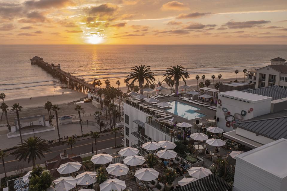 A Car-Free California Weekend? This Once-Gritty Beach Town Makes It Easy