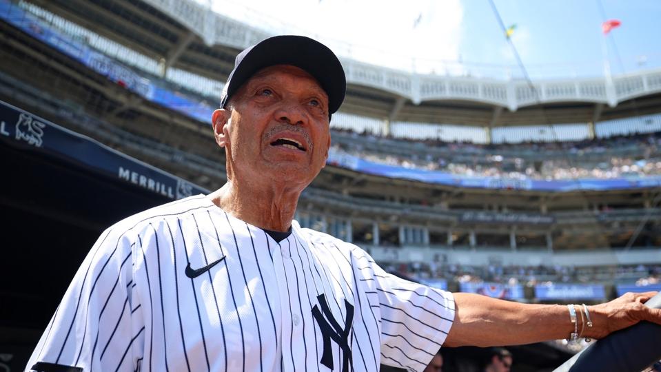 Yankees Legend Quickly Deletes Jab At CC Sabathia Monument Park Decision