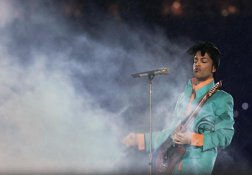 Prince's 2007 Super Bowl Halftime Show Performance Was The Greatest