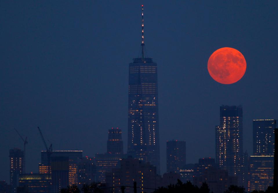 A Full Corn Moon Rising And A Mars Moon Match Up What To Watch For In The Night Sky This Week