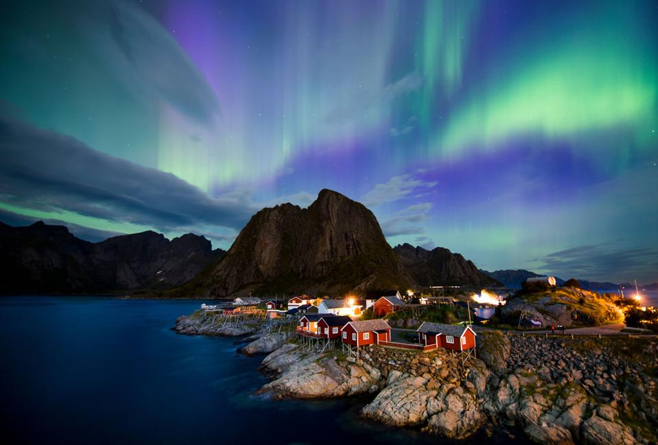 The Ultimate Guide To The World S Best Northern Lights Train Trips