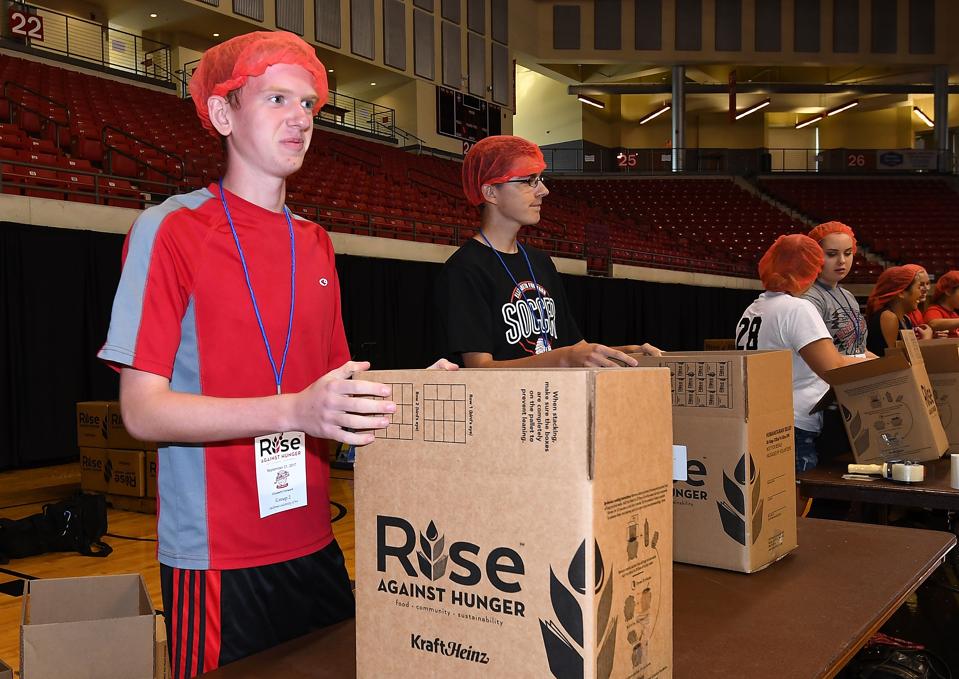 stop hunger now packaging event