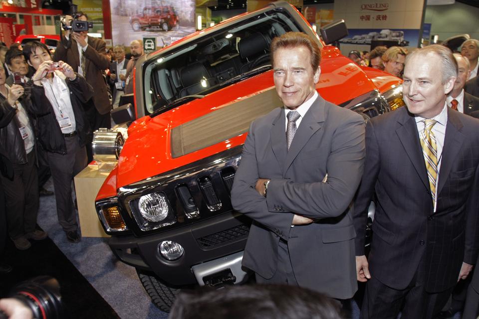 100 MPG Electric SUV Debuted At Society of Automotive Engineers Conference
