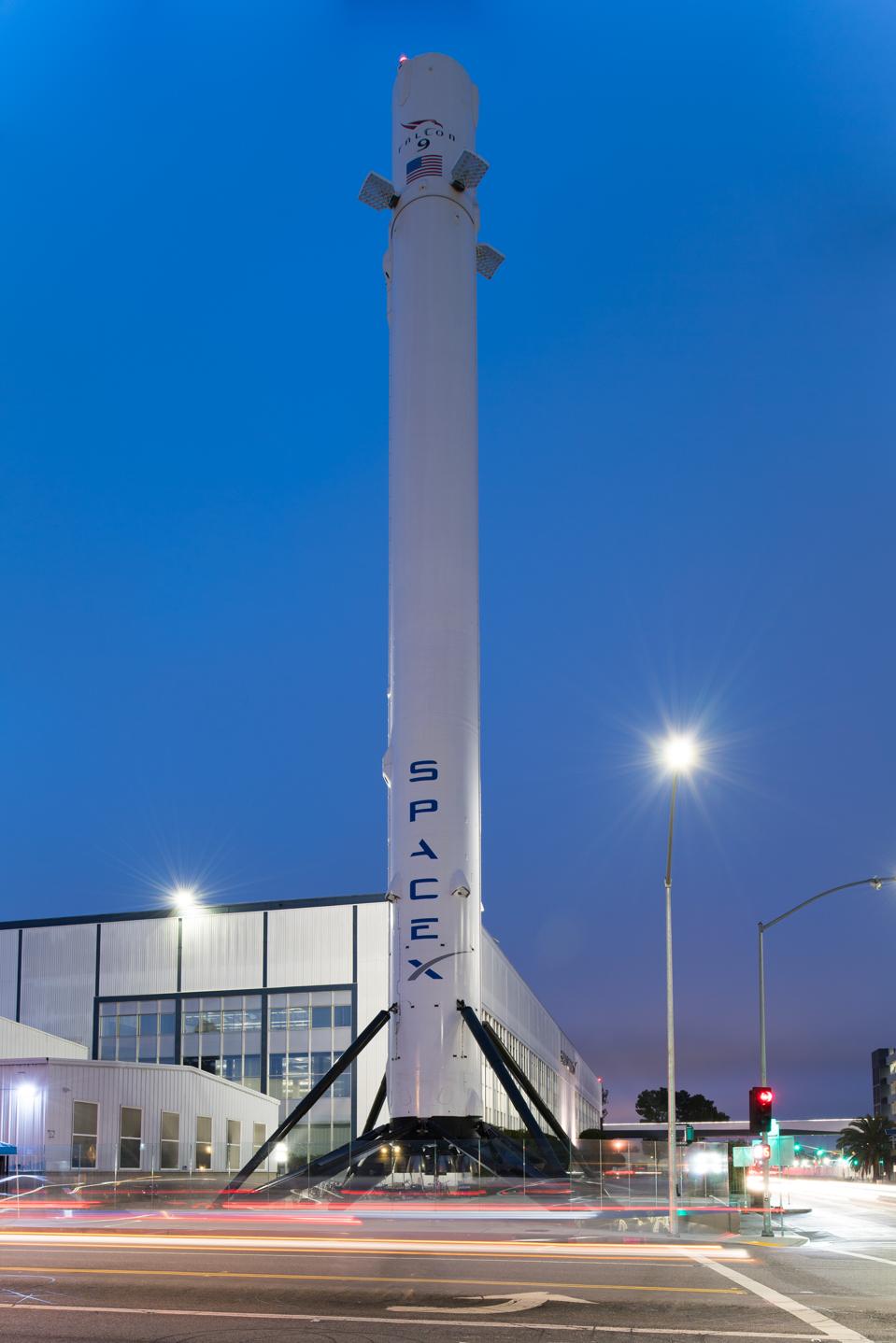 Tesla can learn a lot about managing its team from sister company SpaceX.