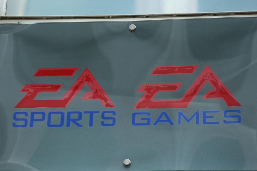 Can Electronic Arts Stock Grow 10% From The Current Levels?