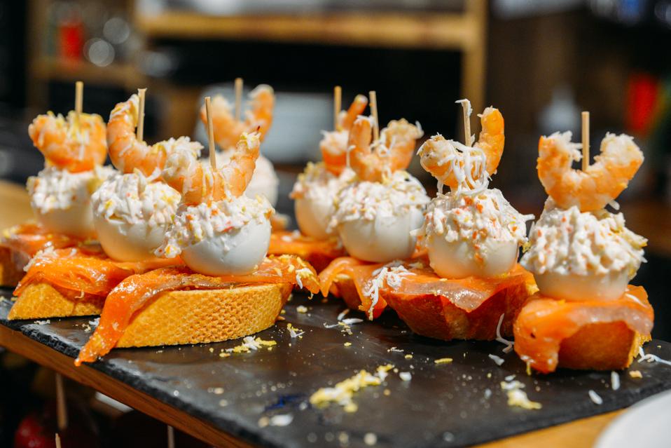 Tapas españolas llamadas pintxos del pais vasco