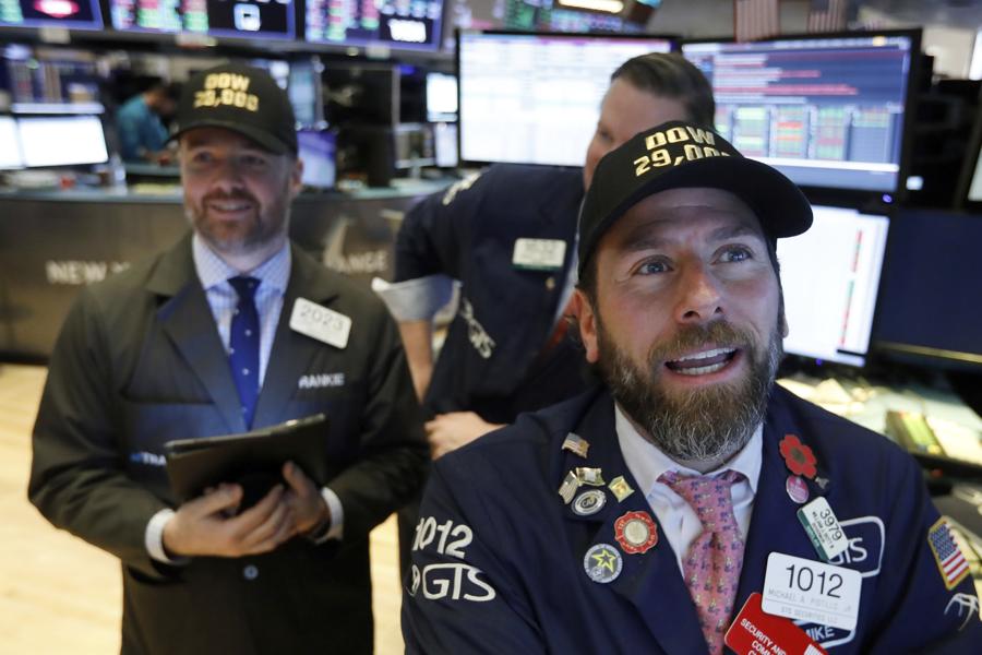 Dow Hits 29,000 For First Time, Despite Sluggish Jobs Report And Ongoing Tensions With Iran