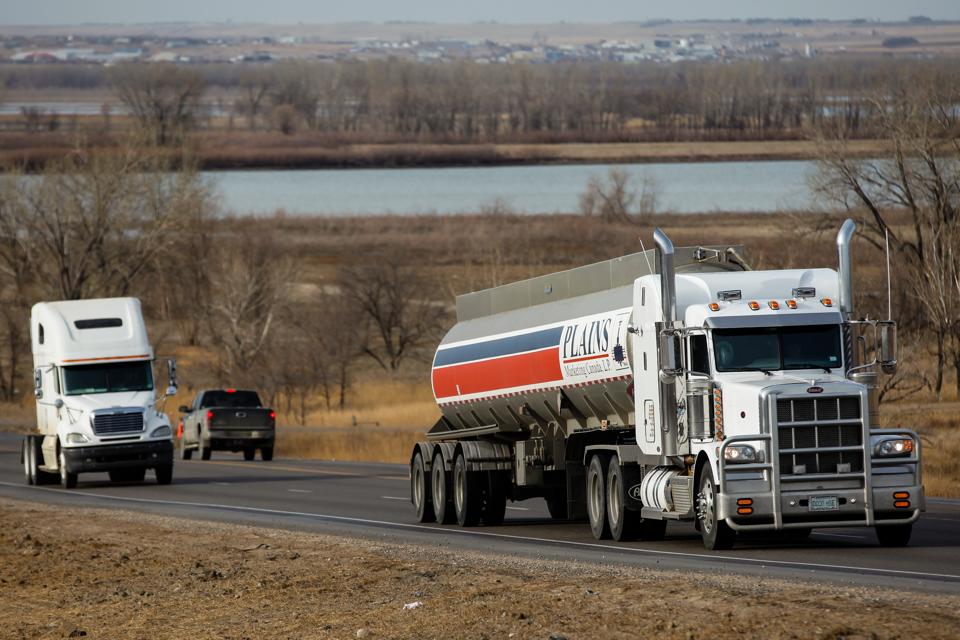 Automatic Braking In Trucks Will Lag Cars By Years