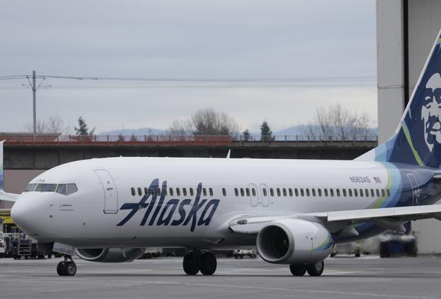 Alaska Air Joint Pilot Contract Talks Move To Arbitration After Mediation Fails - Forbes