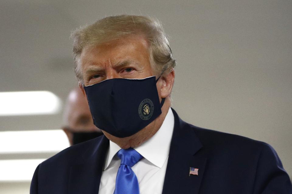 Trump Wears Mask Publicly For First Time During Walter Reed Hospital Visit