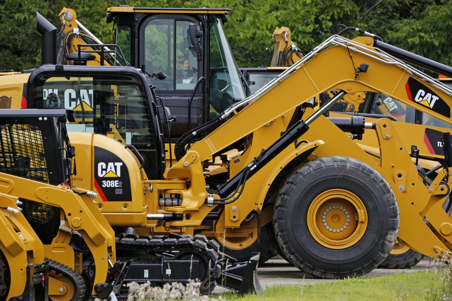 How To Trade Caterpillar, McDonald's And 2 Other Dow Components Before Reporting Earnings