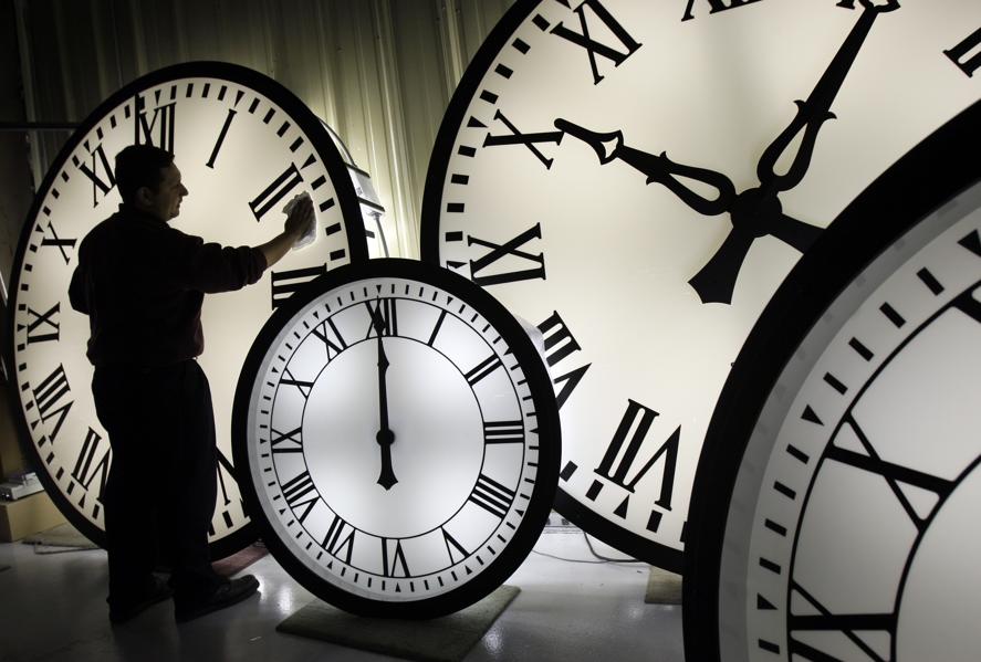 Time To Get Rid Of The Daylight Saving Time (DST) Switch